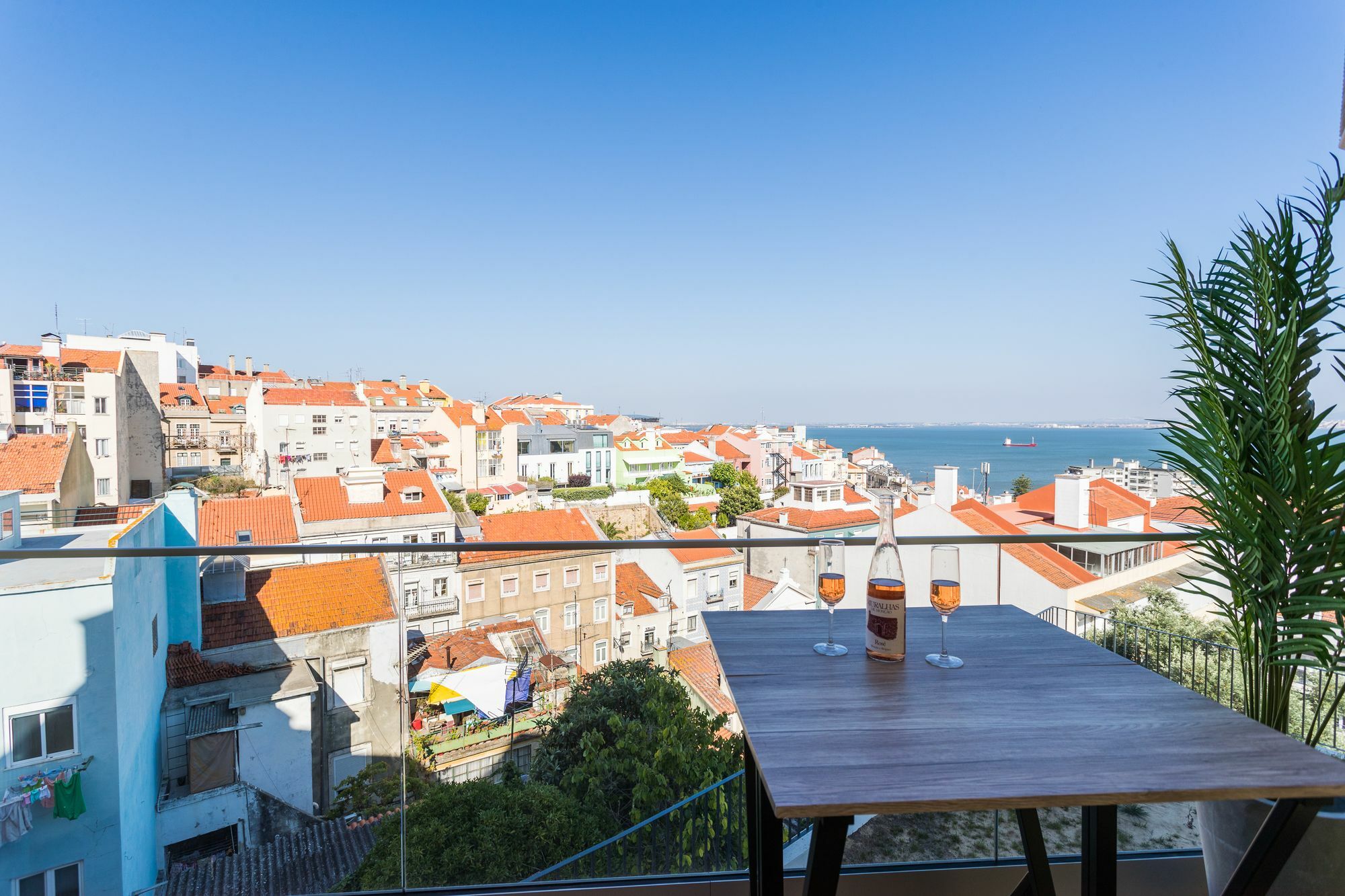 Alfama Lounge By Lu Holidays *